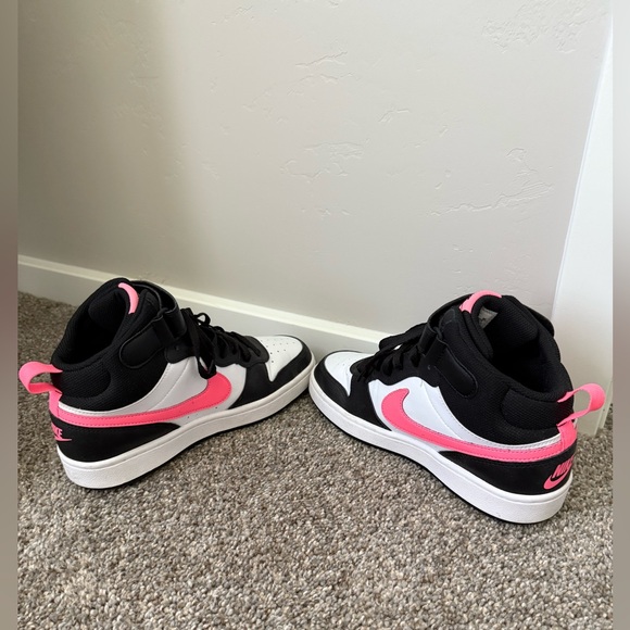 Nike Court Borough black & pink sneakers- youth size 6.5/women size 8-8.5 - Picture 5 of 9